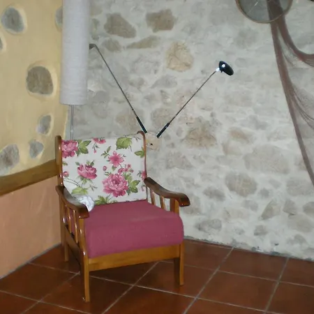 Casa Da Ti Galinha * Porto de Mós