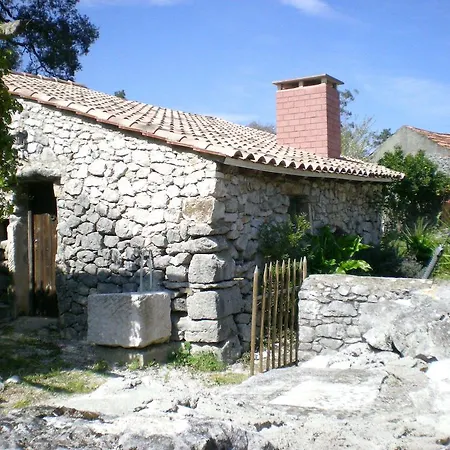 Casa Da Ti Galinha * Porto de Mos (Leiria)